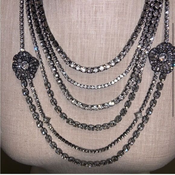 NWT White Housee Black Market Rose Statement Necklace - Picture 2 of 9